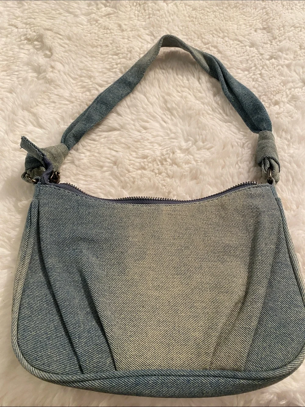 Steve Madden stylish light